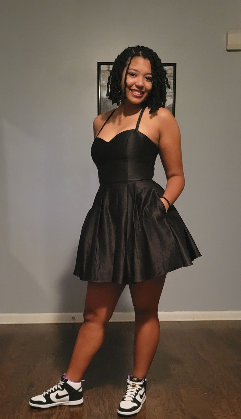 black homecoming short dress